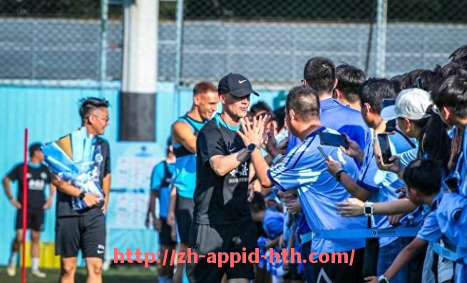 HTH华体会APP下载-世俱杯后防球员补位意识优秀的实例分析与防线协同探讨